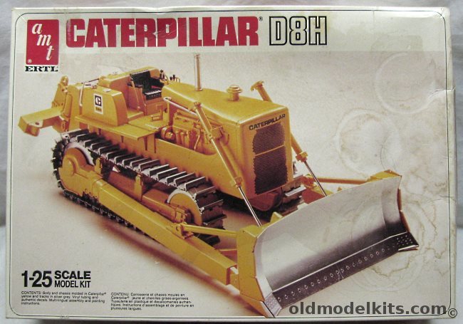 AMT 1/24 Caterpillar Bulldozer D8H, 6670-10D0 plastic model kit